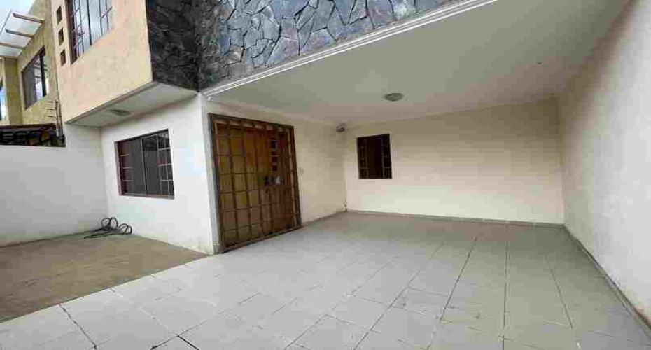 Cuenca, Azuay, 3 Dormitorios Dormitorios, ,2 BañosBaños,Case de Una Sola Familia,En venta,1246