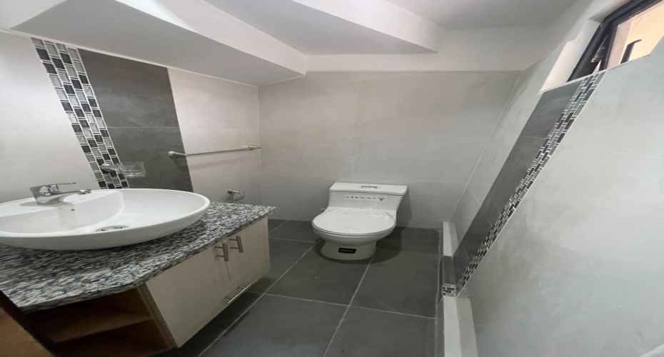 Cuenca, Azuay, 3 Dormitorios Dormitorios, ,2 BañosBaños,Case de Una Sola Familia,En venta,1247