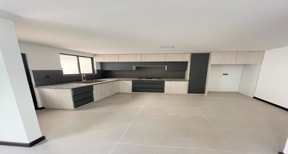 Cuenca, Azuay, 3 Dormitorios Dormitorios, ,2 BañosBaños,Case de Una Sola Familia,En venta,1247